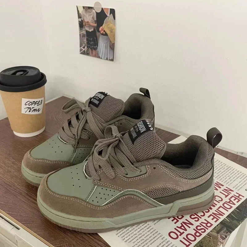 Street Fashion American - Sepatu kets antik modis sepatu skateboard
