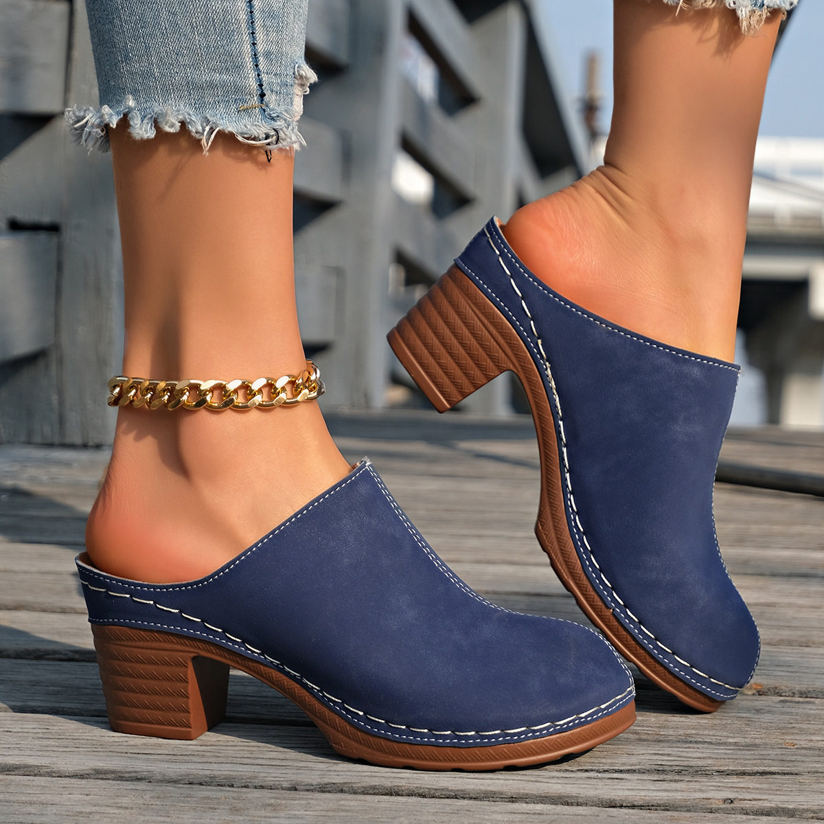 Street Fashion Events - Sandal Wanita Berbantalan Empuk, Mules Hak