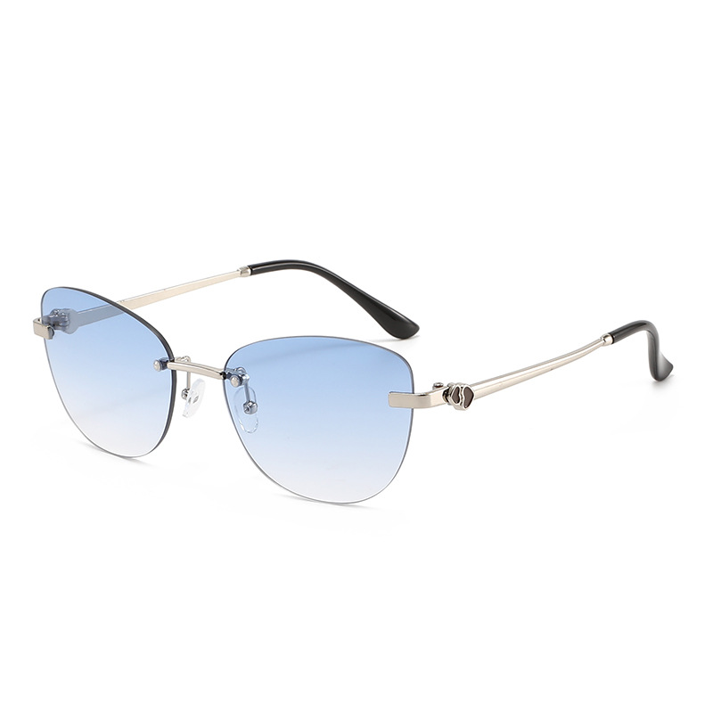 Kacamata Hitam Oval Tanpa Bing - Street Fashion Photoshoot ulasan dan harga