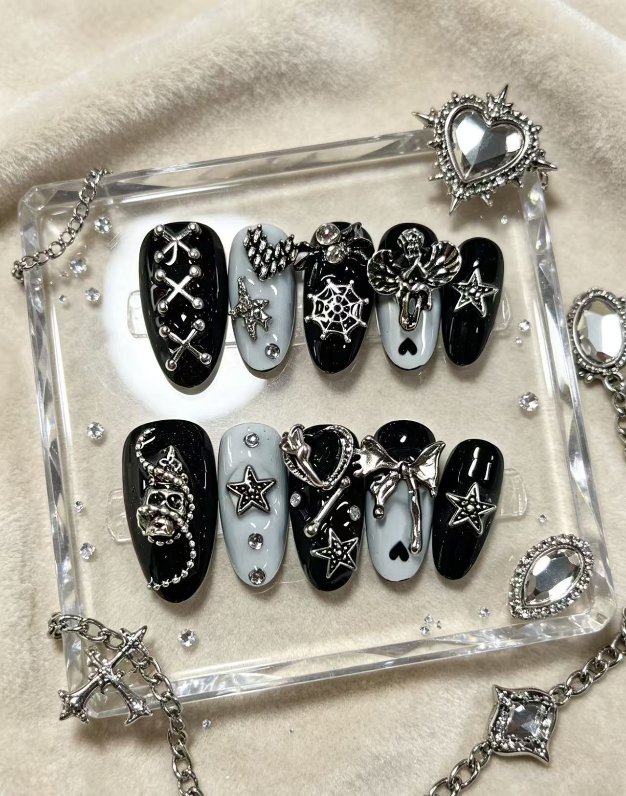 10 Buah Aksesori Logam Gotik S - Street Fashion Photoshoot ulasan dan harga