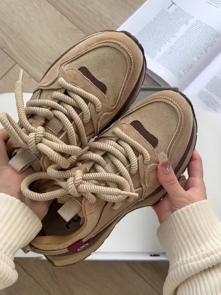Sepatu Sneakers Retro Mewah Or - Street Fashion Rome 2025 ulasan dan harga